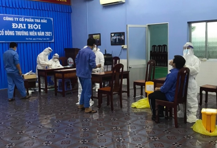 Doanh nghiệp đầu tiên ở Trà Vinh test nhanh Covid-19 cho công nhân