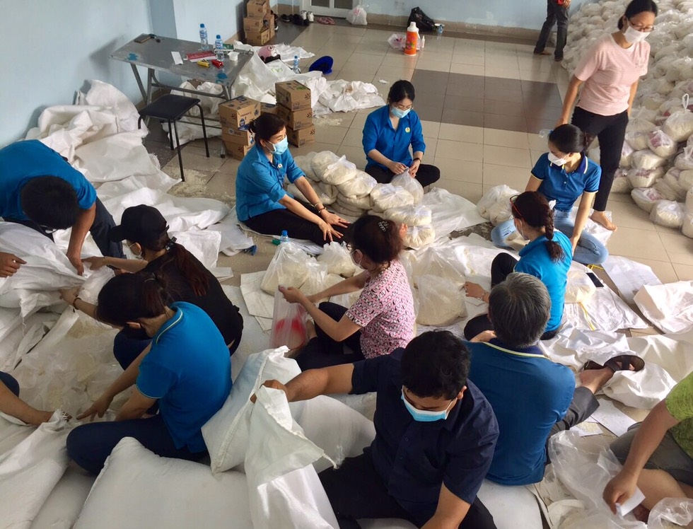 Công đoàn Bình Dương tập trung chăm lo người lao động khó khăn do Covid-19 Công đoàn Bình Dương tập trung chăm lo người lao động khó khăn do Covid-19