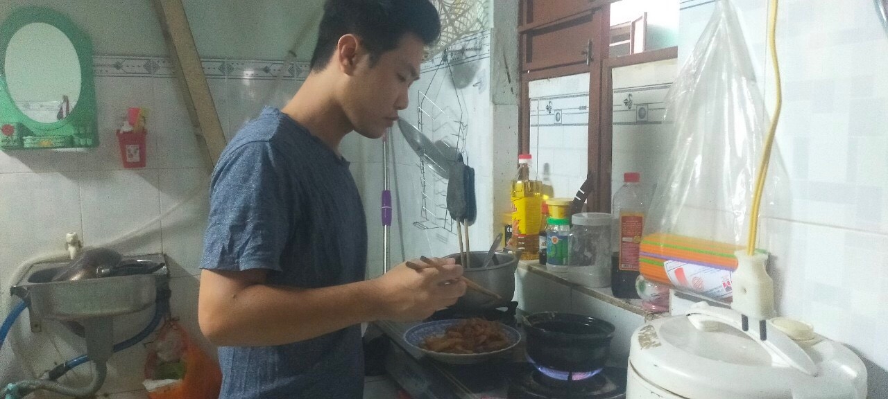 Công nhân chủ động bảo vệ sức khỏe trong mùa dịch
