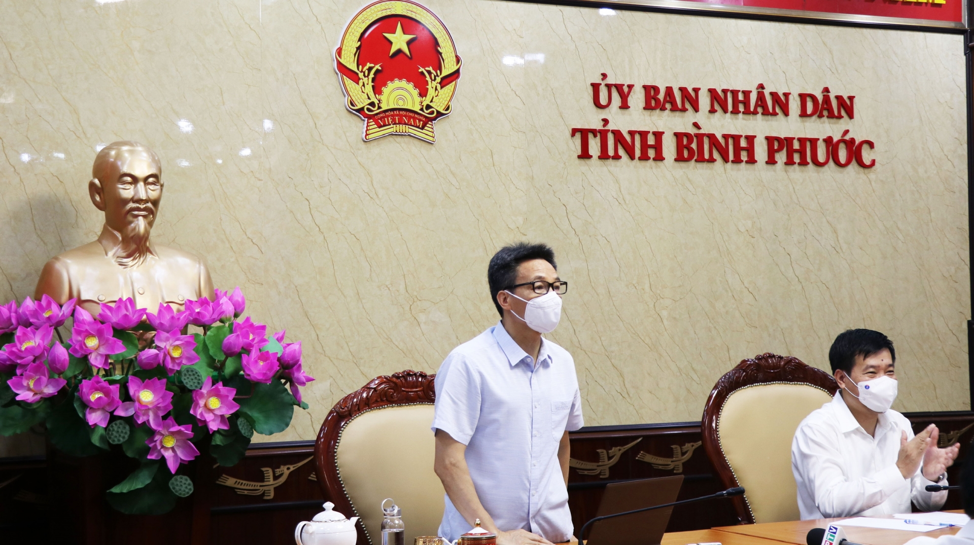 Phó Thủ tướng Vũ Đức Đam kiểm tra công tác phòng, chống dịch Covid-19 tại Bình Phước Phó Thủ tướng Vũ Đức Đam kiểm tra công tác phòng, chống dịch Covid-19 tại Bình Phước