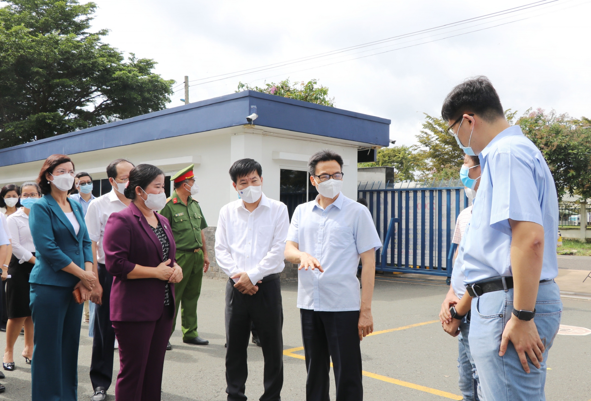 Phó Thủ tướng Vũ Đức Đam kiểm tra công tác phòng, chống dịch Covid-19 tại Bình Phước Phó Thủ tướng Vũ Đức Đam kiểm tra công tác phòng, chống dịch Covid-19 tại Bình Phước