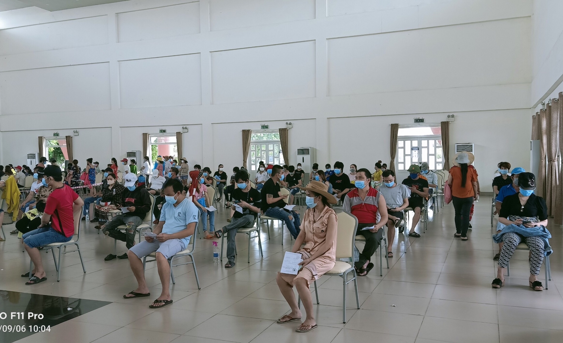 Bình Dương đẩy nhanh tiêm vắc xin cho người dân, công nhân lao động