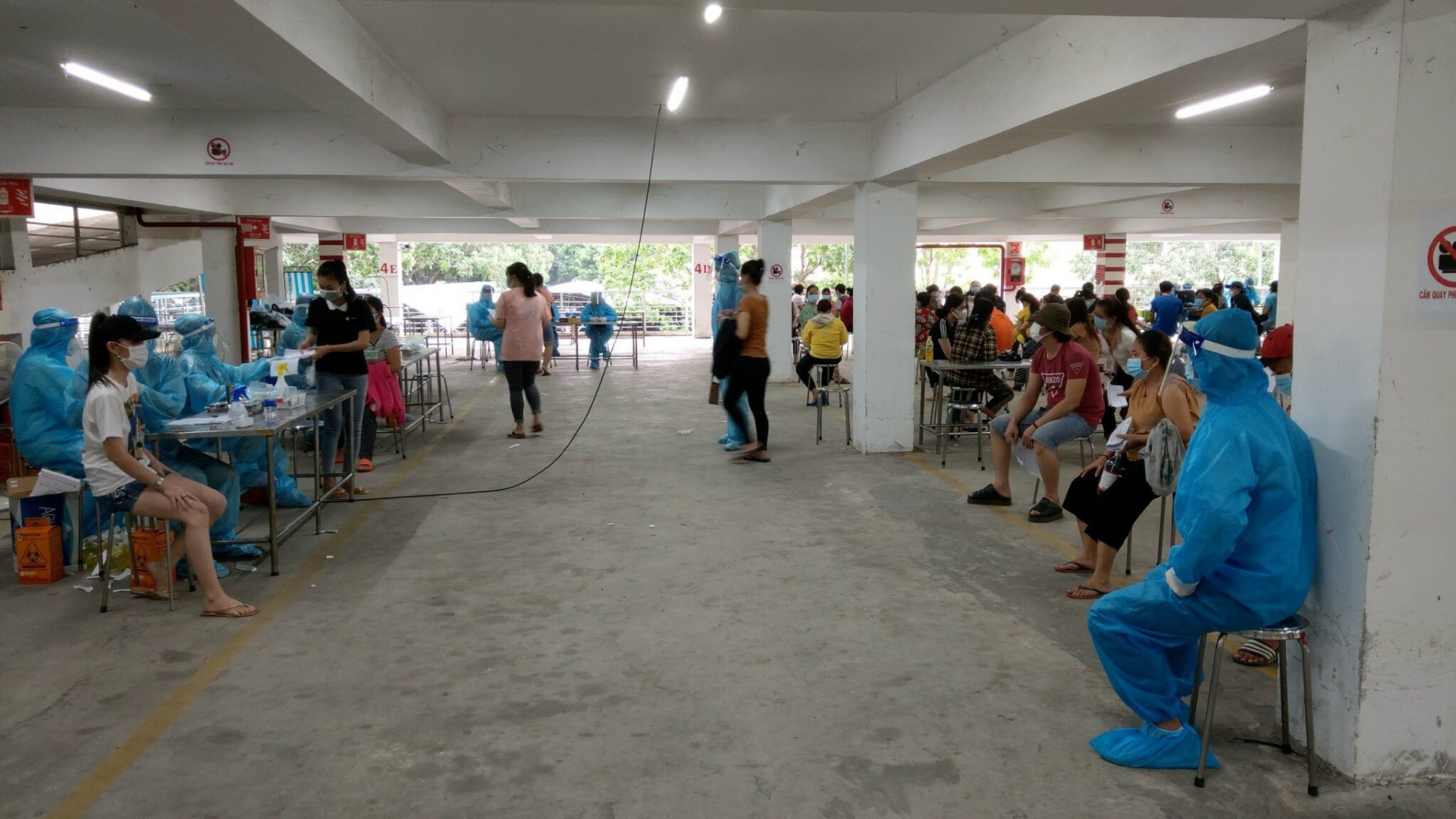 Bình Dương đẩy nhanh tiêm vắc xin cho người dân, công nhân lao động