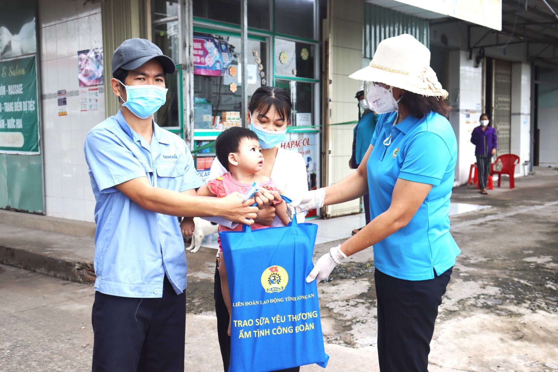 Công đoàn Long An tập trung nguồn lực chăm lo Tết Nguyên đán cho đoàn viên, NLĐ Công đoàn Long An tập trung nguồn lực chăm lo Tết Nguyên đán cho đoàn viên, NLĐ