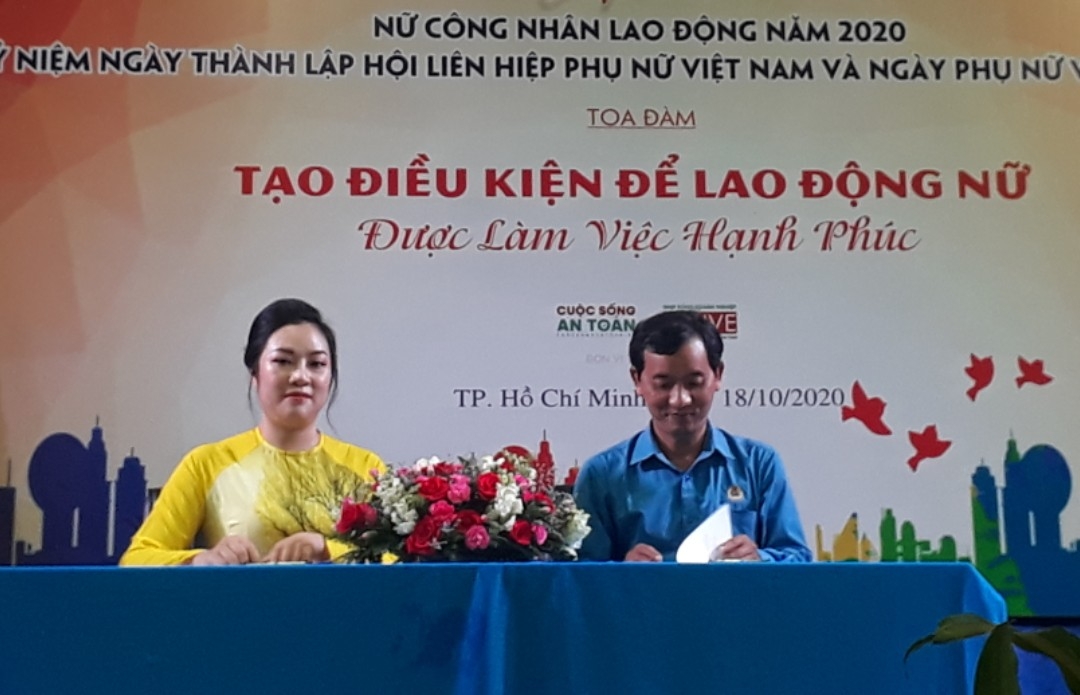 Tặng gần 1000 suất học bổng đào tạo làm đẹp trị giá 5 triệu đồng cho nữ lao động Tặng gần 1000 suất học bổng đào tạo làm đẹp trị giá 5 triệu đồng cho nữ lao động
