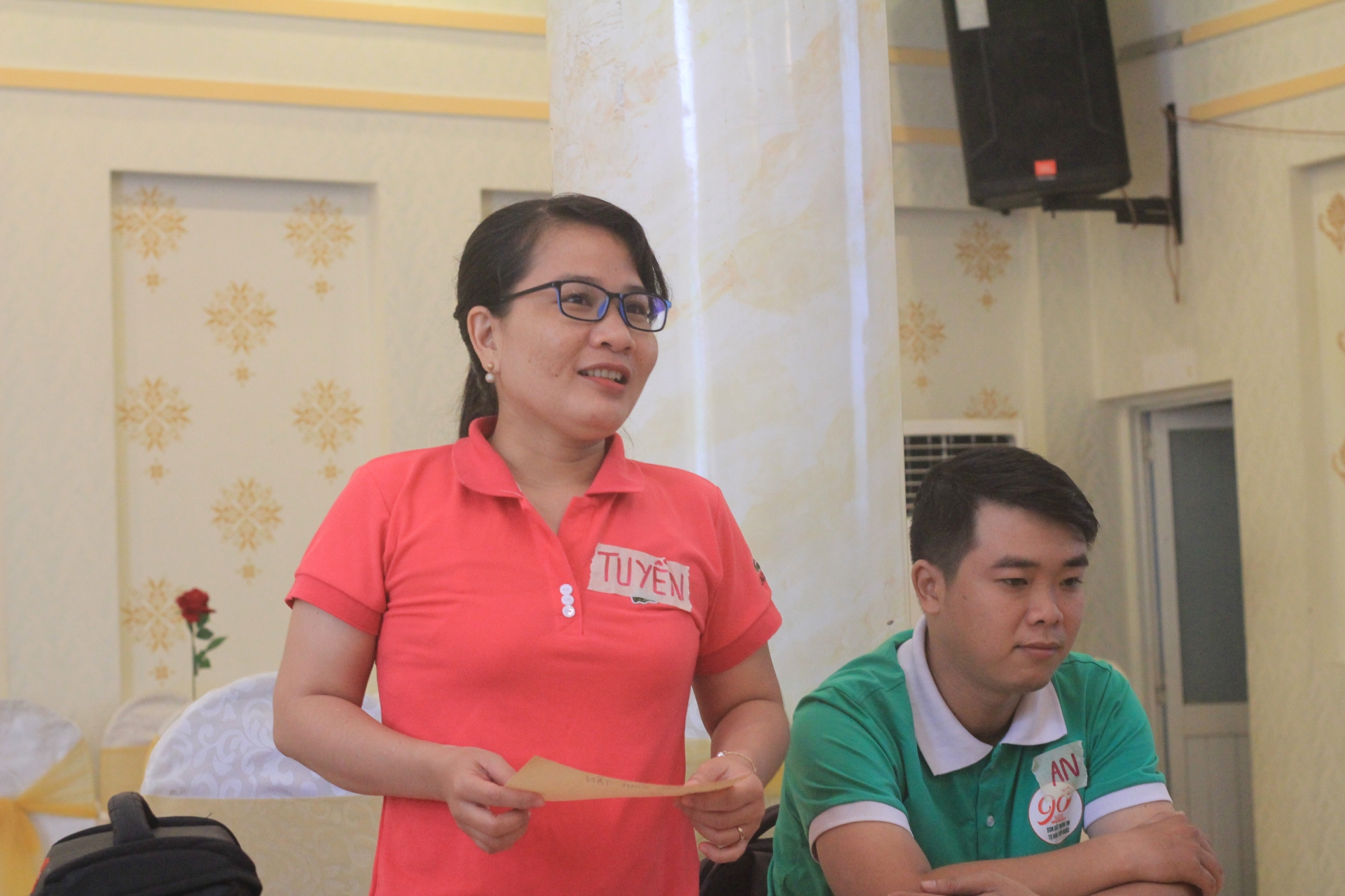Quấy rối tình dục nơi làm việc, hành vi ám ảnh người lao động Quấy rối tình dục nơi làm việc, hành vi ám ảnh người lao động
