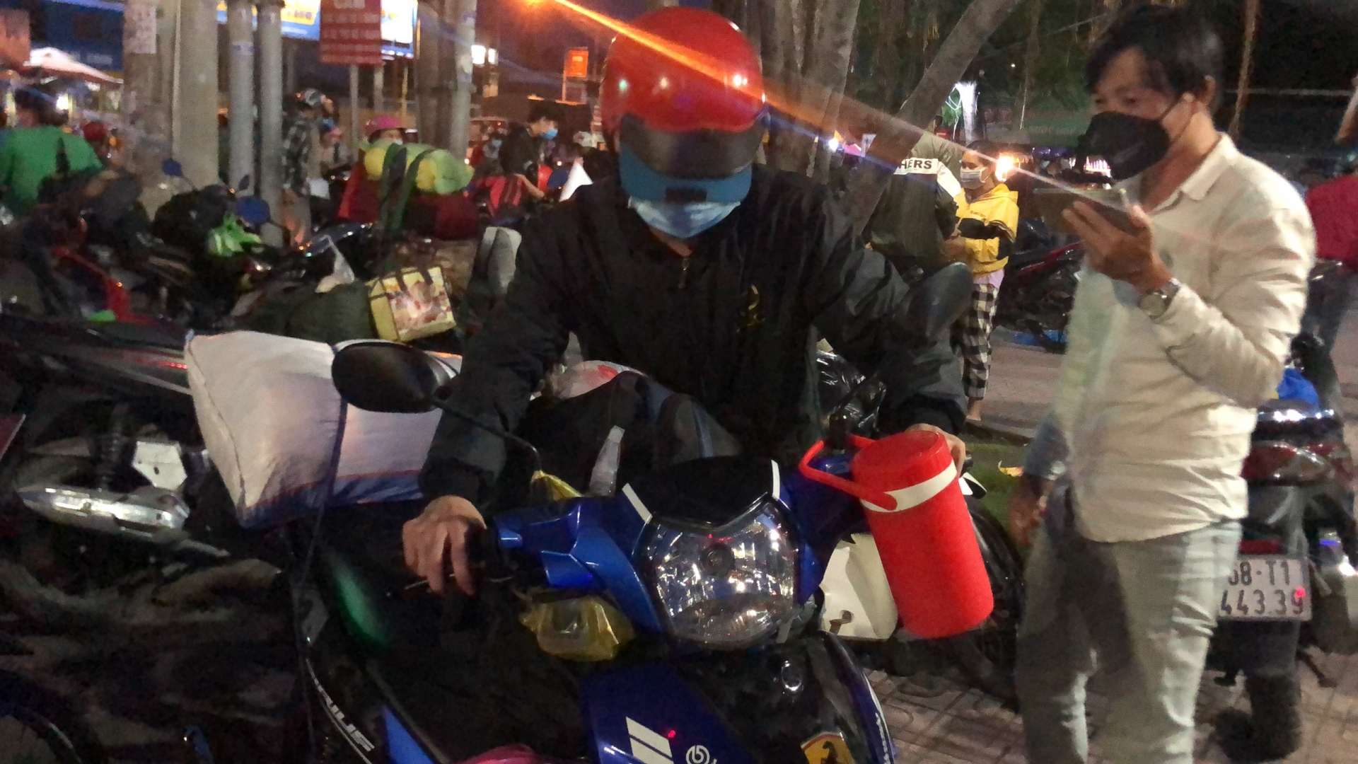 TP HCM mong muốn người dân, công nhân lao động ở lại đóng góp cho thành phố TP HCM mong muốn người dân, công nhân lao động ở lại đóng góp cho thành phố