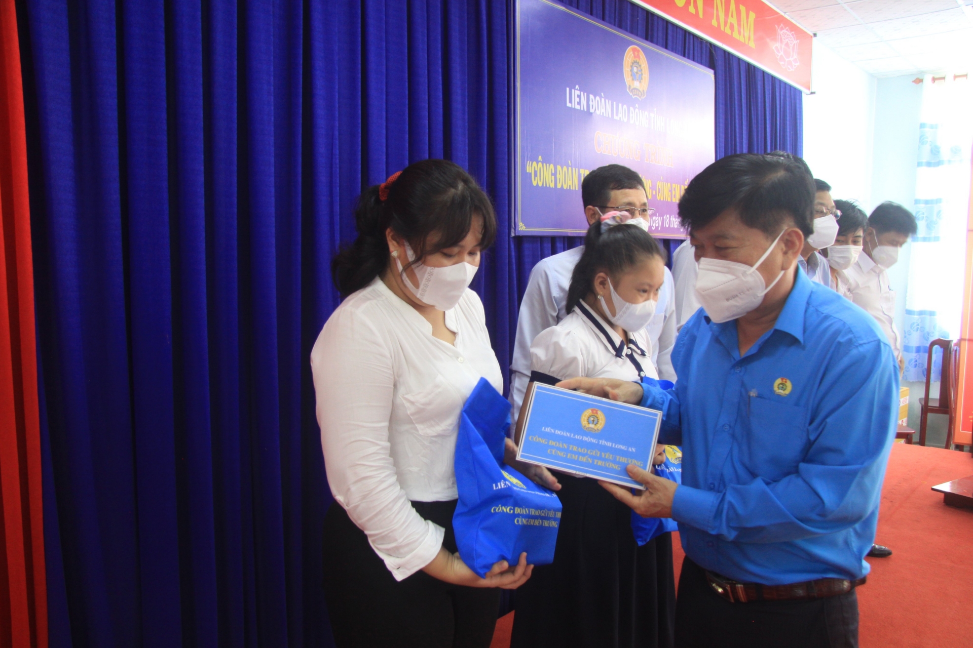 Công đoàn Long An tập trung nguồn lực chăm lo Tết Nguyên đán cho đoàn viên, NLĐ Công đoàn Long An tập trung nguồn lực chăm lo Tết Nguyên đán cho đoàn viên, NLĐ