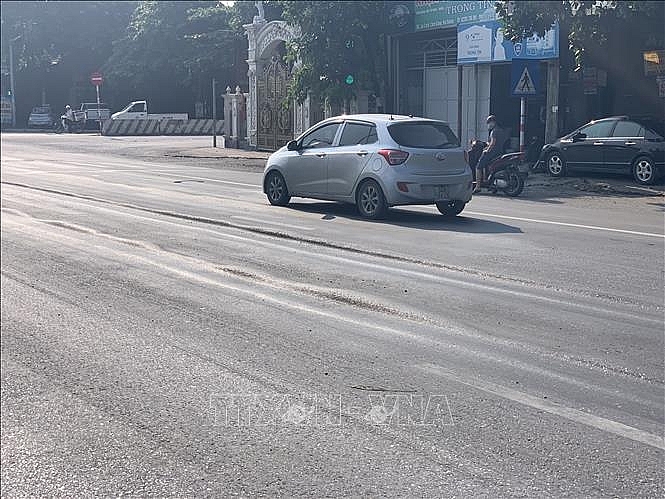 Hải Dương, 'sống trâu' rình rập trên quốc lộ 5 đe dọa người đi đường hai duong song trau rinh rap tren quoc lo 5 de doa nguoi di duong