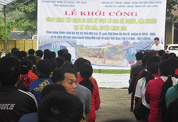 xay dung 58 nha be vuot lu cho cac ho ngheo o ron lu minh hoa