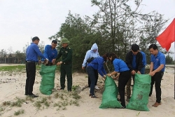 Đầu tư gần 6 tỷ đồng xây dựng mô hình thu gom rác thải trong xây dựng nông thôn mới