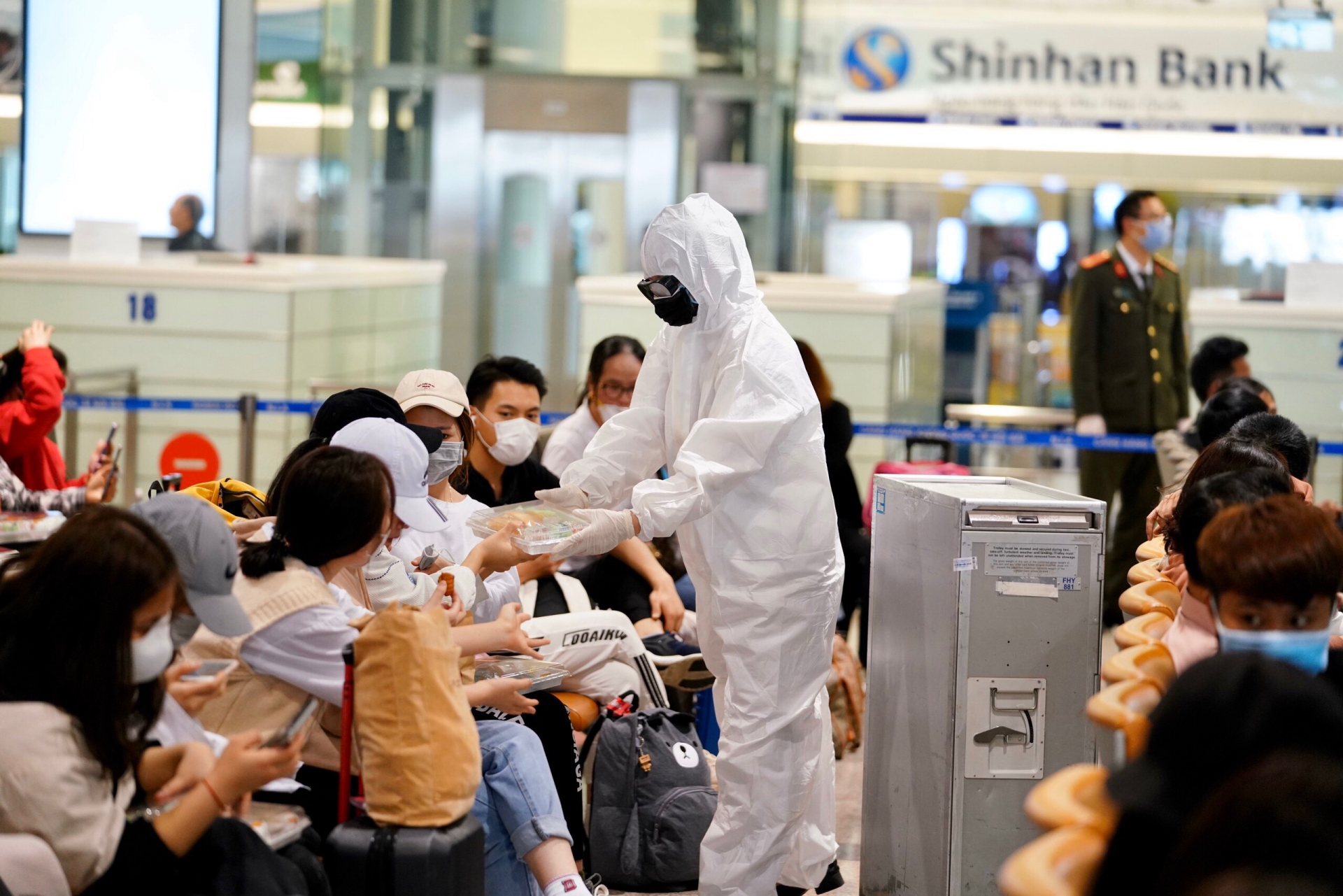 Tổng Liên đoàn Lao động Việt Nam kêu gọi NLĐ cân nhắc kỹ việc về quê ăn Tết