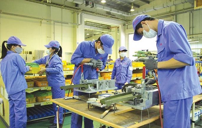 Gói 6,6 nghìn tỷ đồng hỗ trợ tiền thuê nhà cho công nhân có nguy cơ bế tắc Thời hạn nhận hồ sơ đề nghị hỗ trợ tiền thuê nhà trọ cho công nhân chuẩn bị chốt, song số lượng hồ sơ đã phê duyệt và giải ngân còn thấp làm dấy lên lo ngại gói hỗ trợ 6,6 nghìn tỷ sẽ rơi vào bế tắc. (Ảnh minh họa)