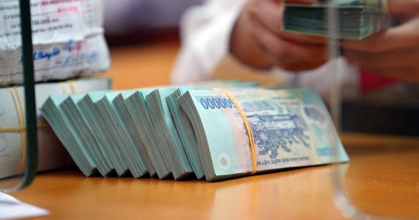 Sát ngày đáo hạn trái phiếu, một doanh nghiệp phải vay vốn lãnh đạo trả nợ