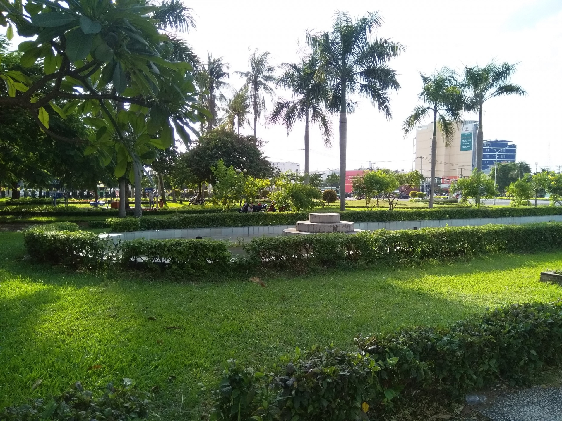 “Công viên rác” và câu chuyện phía sau của công nhân