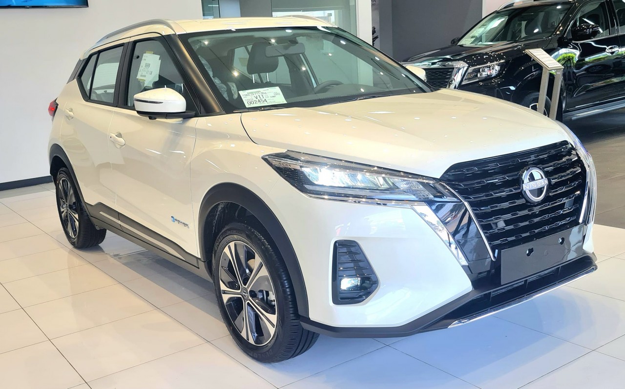 Cận cảnh Nissan Kicks tại đại lý TPHCM Cận cảnh Nissan Kicks tại đại lý TPHCM