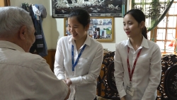 Những “bông hoa May 10” tỏa hương giữa đời thường