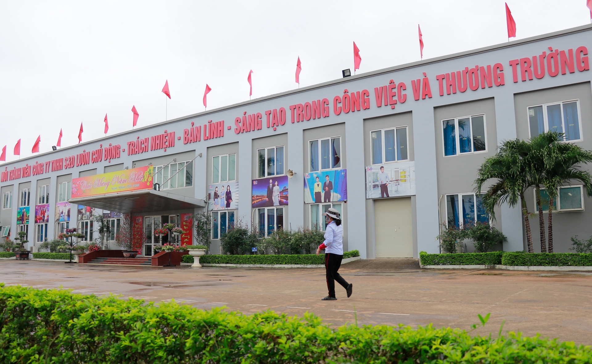 Nỗ lực để sản xuất an toàn, hiệu quả Nỗ lực để sản xuất an toàn, hiệu quả