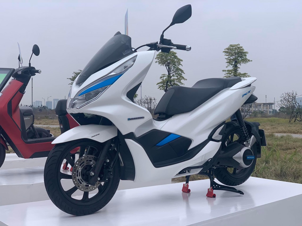 Xe máy điện Honda PCX Electric về Việt Nam khó bán