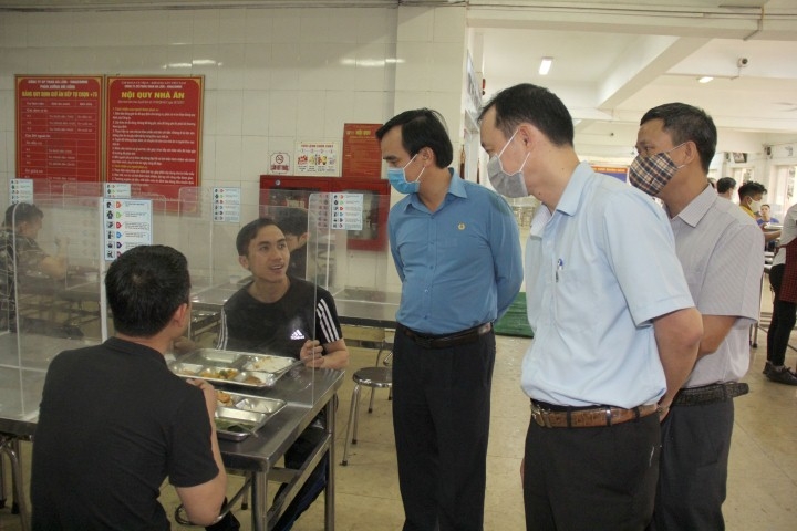 ung pho voi dich dam bao an toan san xuat on dinh viec lam cho nguoi lao dong