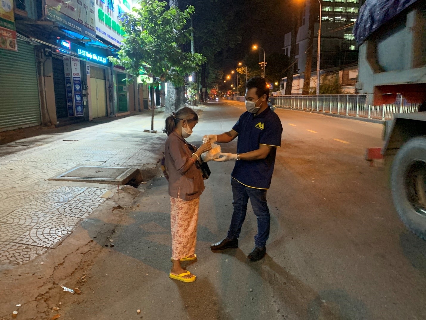 Tương trợ nhau vượt qua đại dịch Tương trợ nhau vượt qua đại dịch