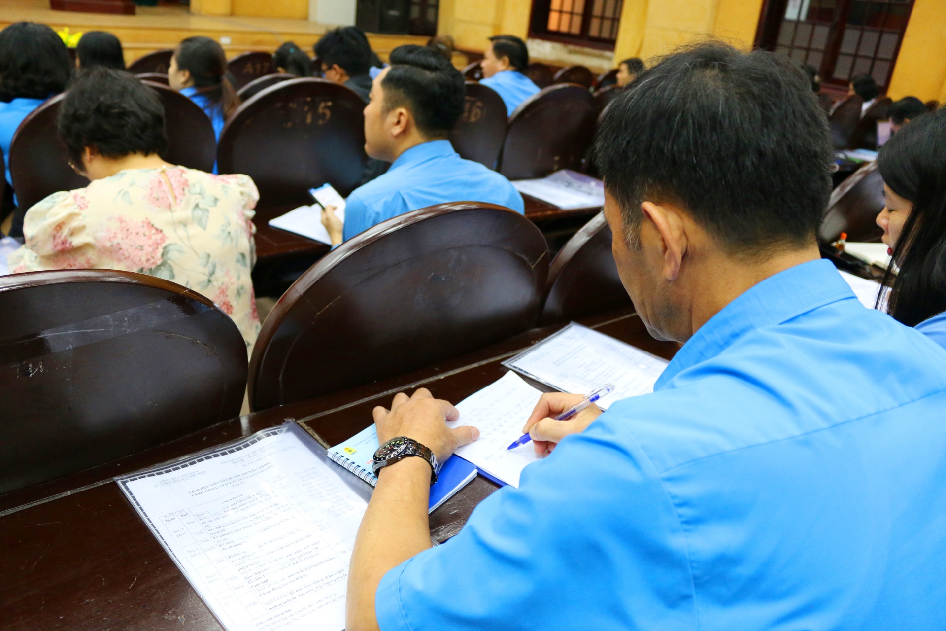 “Mỗi cán bộ công đoàn, là một nhà báo” “Mỗi cán bộ công đoàn, là một nhà báo”