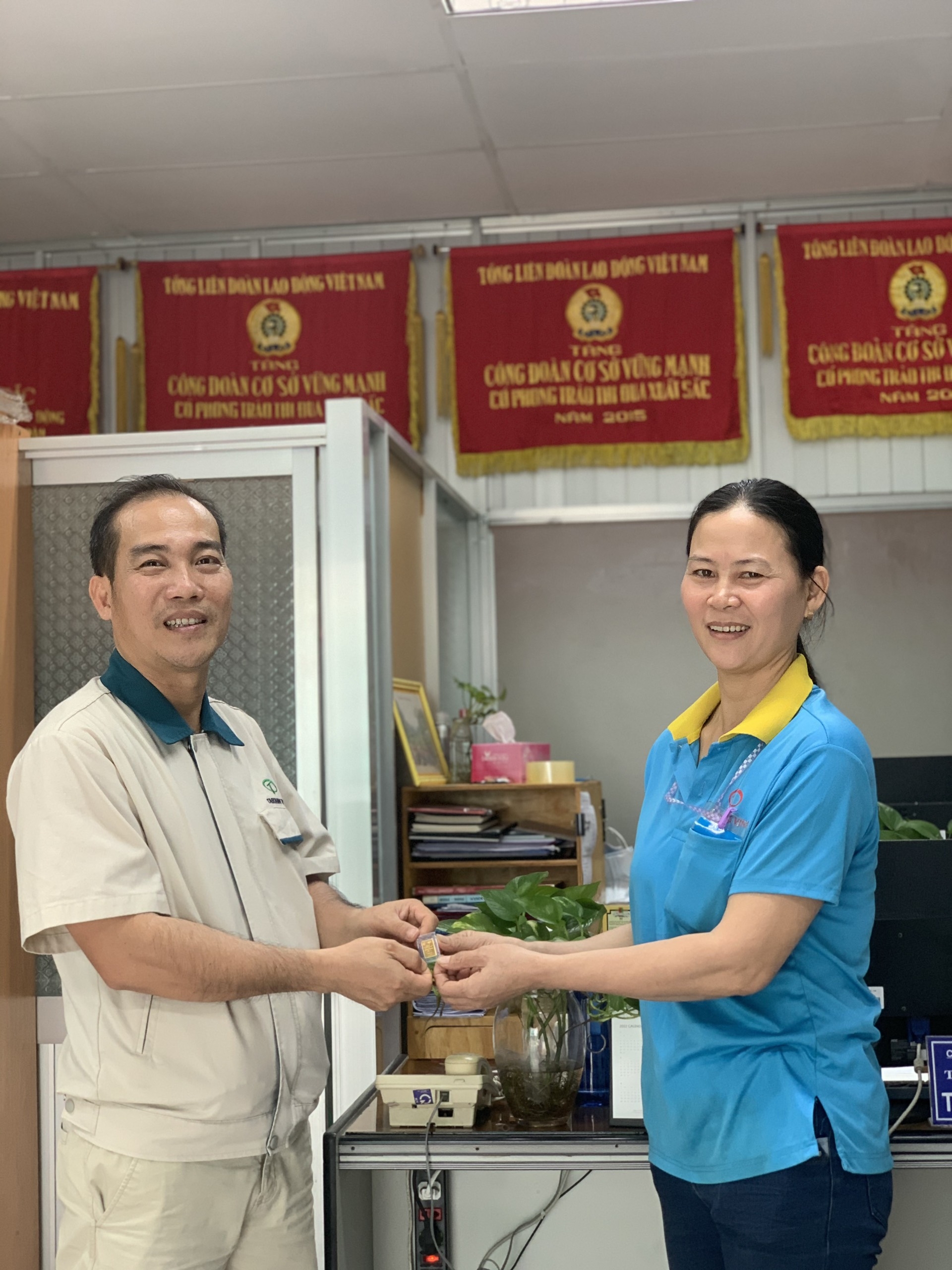 Cảm ơn người lao động bằng vàng!