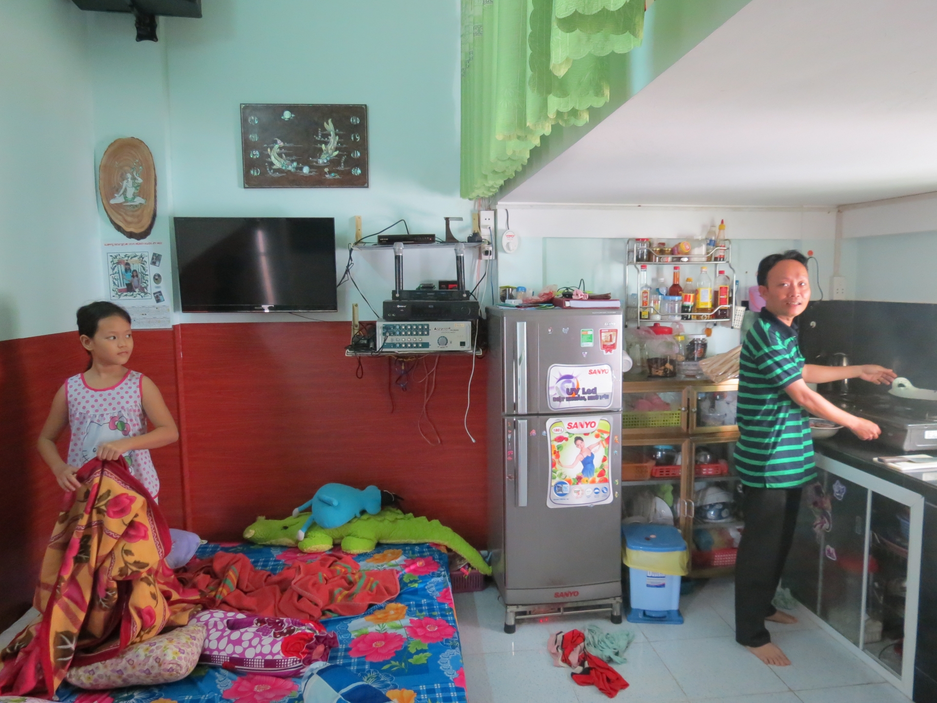 Vợ chồng công nhân tích lũy mua nhà Vợ chồng công nhân tích lũy mua nhà