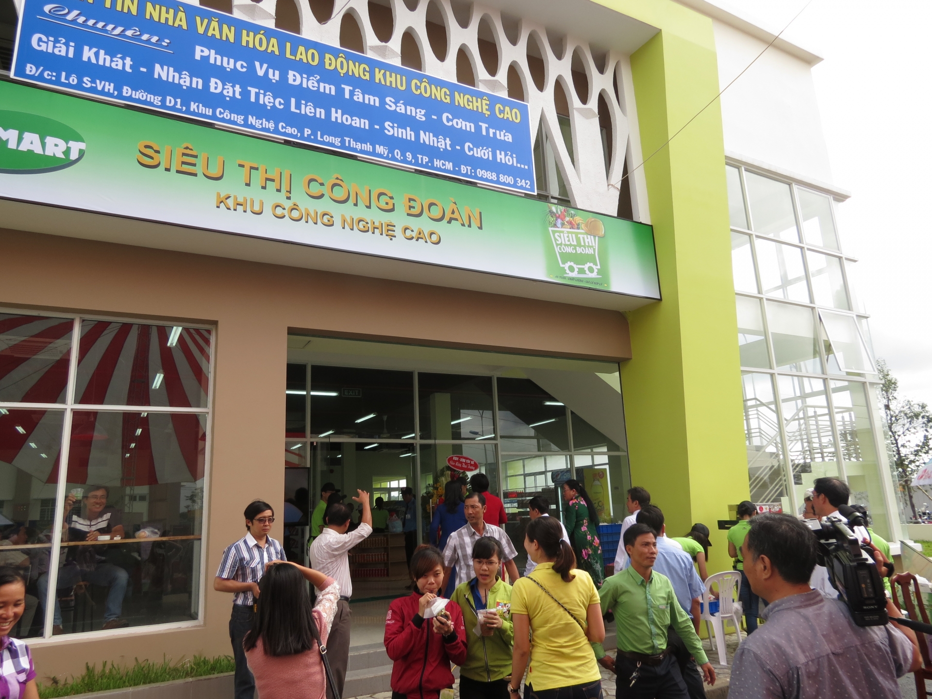 “Mang” nhà văn hóa xuống tận nơi ở, nơi làm việc của công nhân