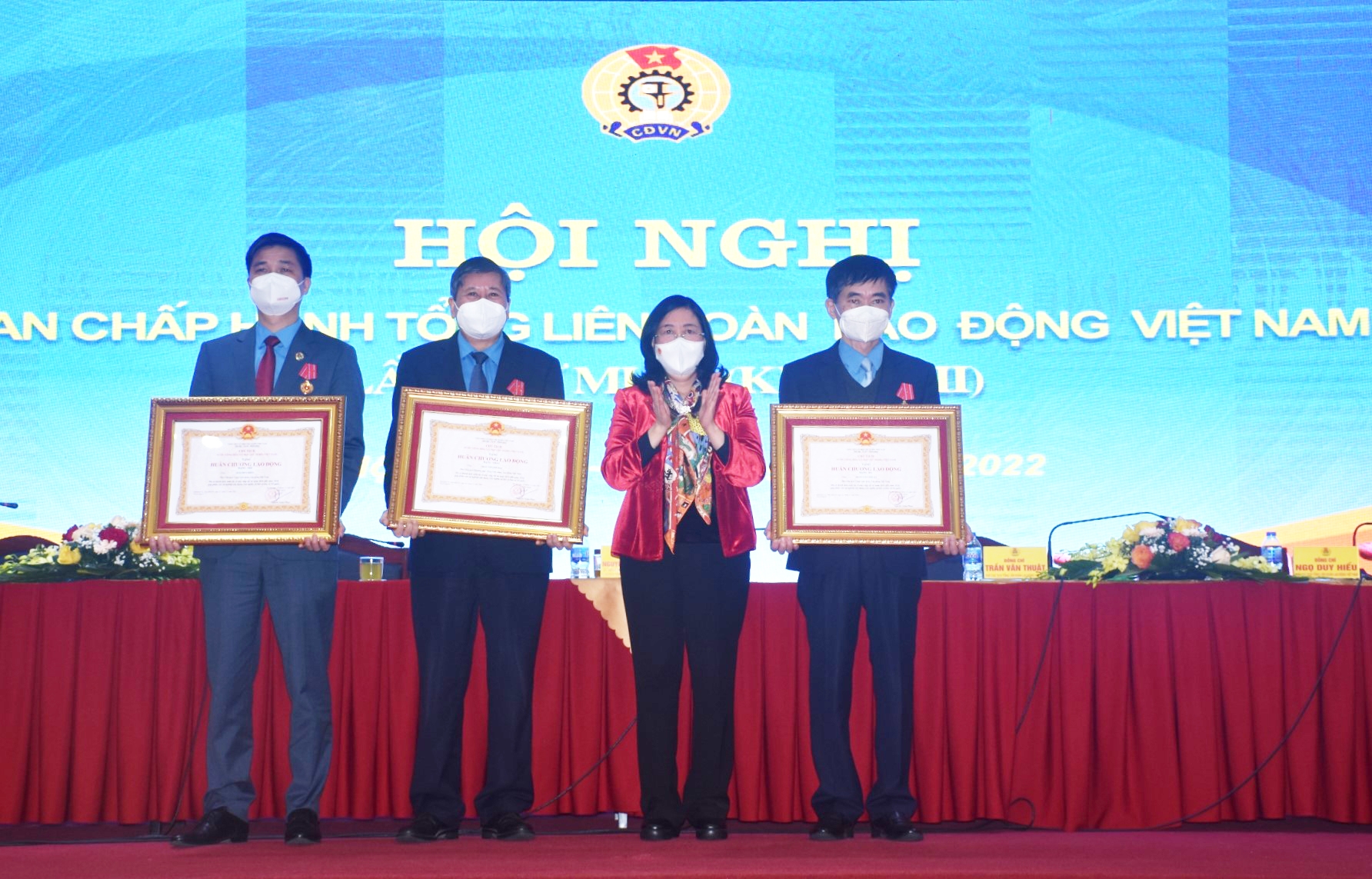 "Việc phát triển tổ chức, đoàn viên là một trong những nhiệm vụ sống còn"