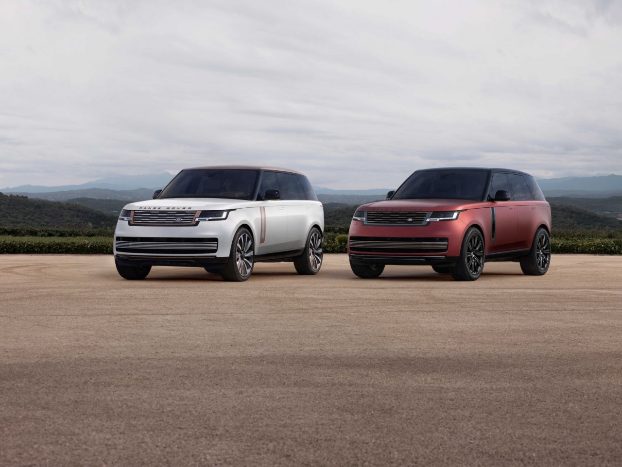 Range Rover SV LWB 2022 nhận đặt hàng tại Việt Nam, giá gần 24 tỷ đồng Range Rover SV LWB 2022 nhận đặt hàng tại Việt Nam, giá gần 24 tỷ đồng