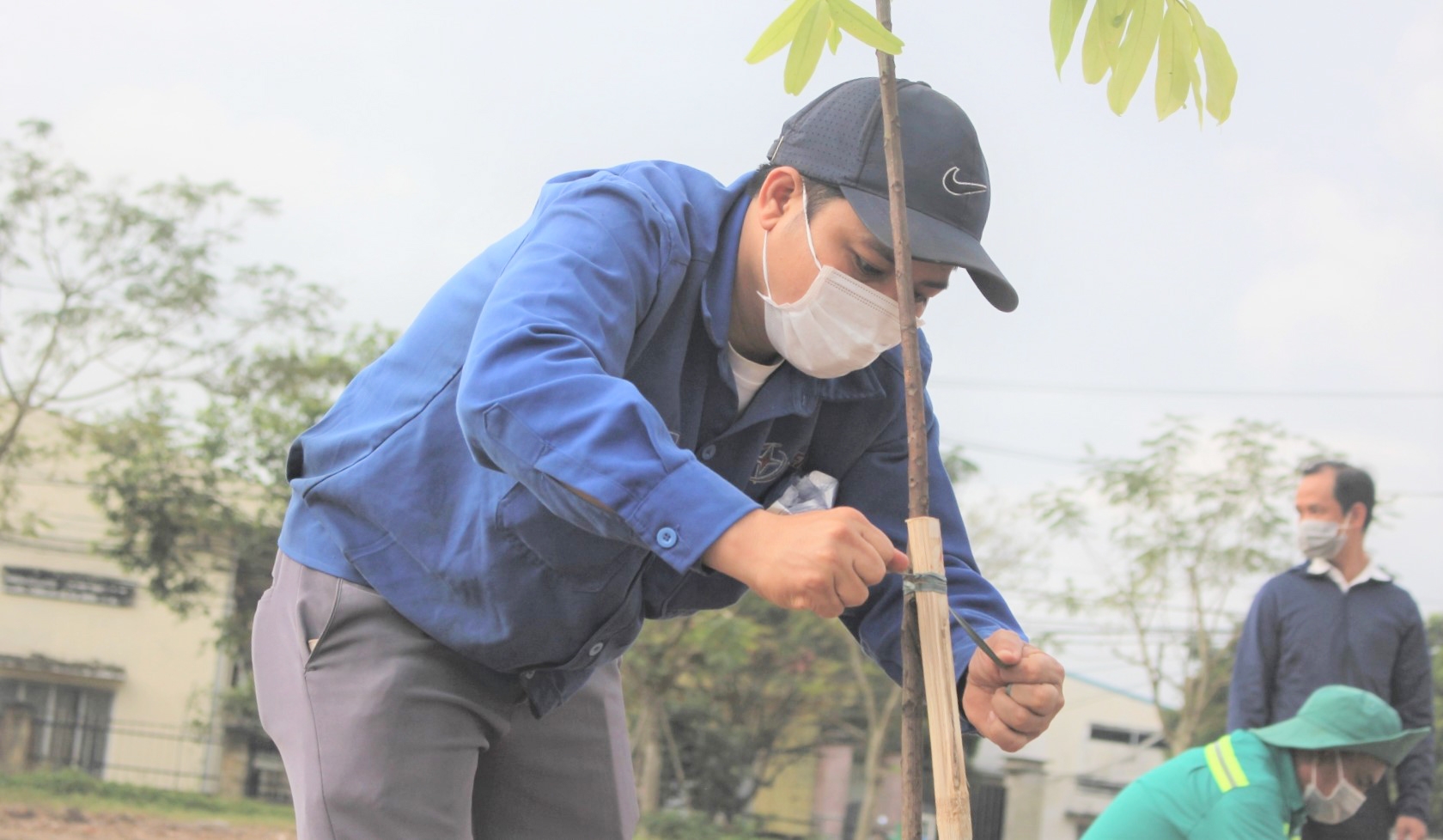 LĐLĐ TP Đà Nẵng "khởi động" năm mới với "Tết trồng cây" LĐLĐ TP Đà Nẵng "khởi động" năm mới với "Tết trồng cây"