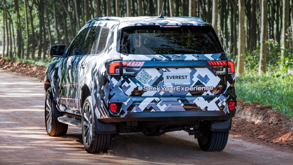 Ford Everest 2022 ra mắt toàn cầu vào ngày 1/3 Ford Everest 2022 ra mắt toàn cầu vào ngày 1/3