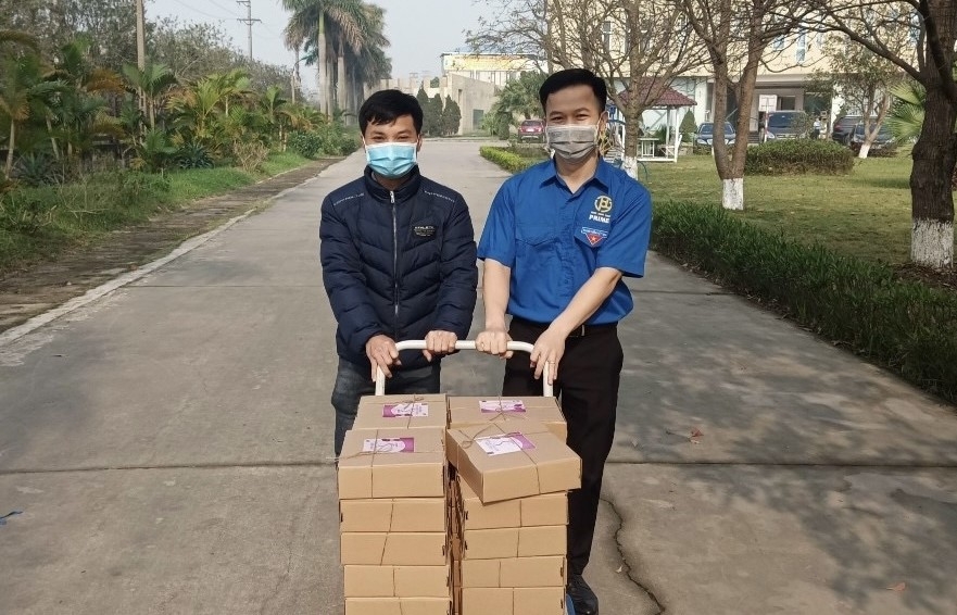 Công đoàn Prime Group: "Phụ nữ là để yêu thương" Công đoàn Prime Group: "Phụ nữ là để yêu thương"