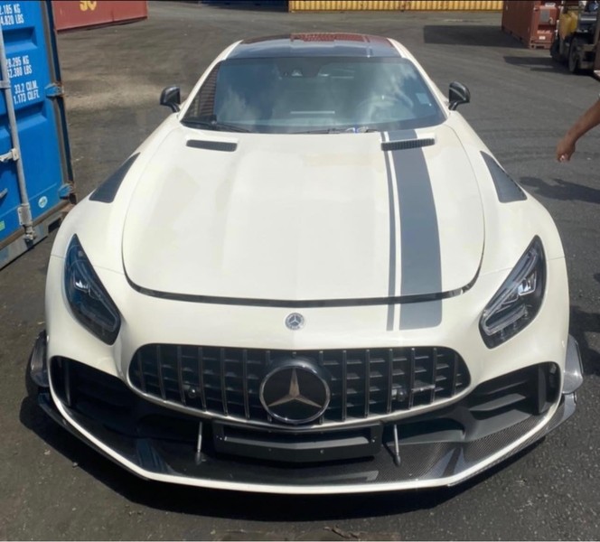 Mercedes-AMG GT R Pro thứ 2 đặt chân đến Việt Nam