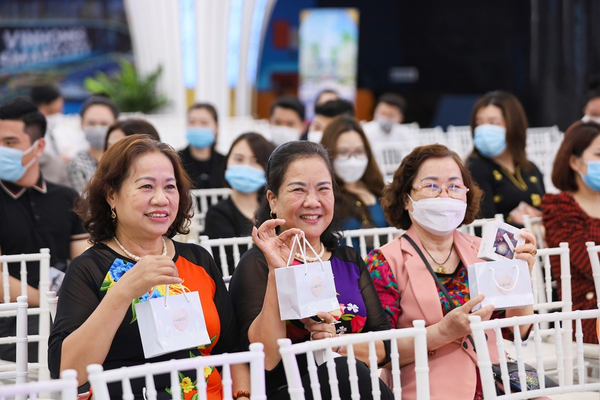 Vinhomes Smart City: Xao xuyến cùng những cung nhạc tình yêu Vinhomes Smart City: Xao xuyến cùng những cung nhạc tình yêu