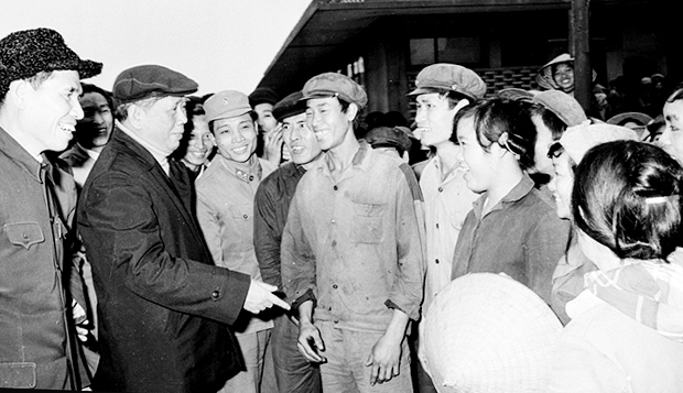 Đồng chí Lê Duẩn với hoạt động tư tưởng văn hóa Đồng chí Lê Duẩn với hoạt động tư tưởng văn hóa