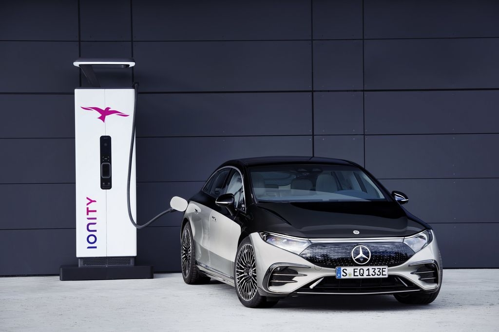 Mercedes-Benz mang xe điện EQS về Việt Nam vào quý IV/2022 Mercedes-Benz mang xe điện EQS về Việt Nam vào quý IV/2022