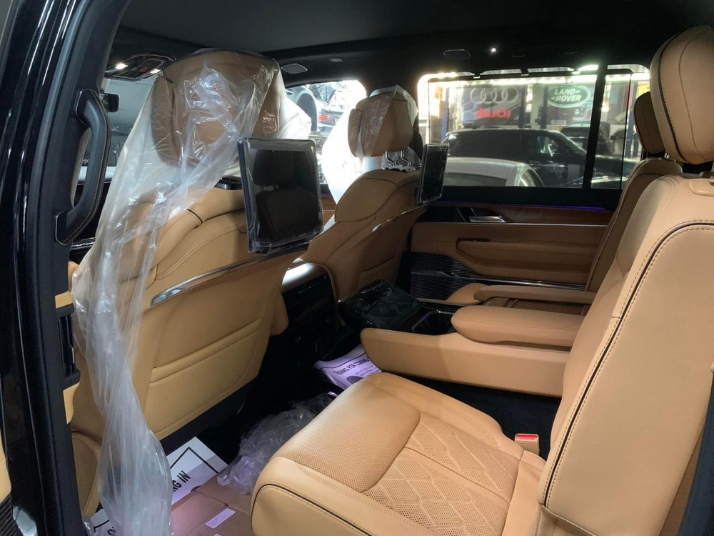 Jeep Grand Wagoneer 2022 âm thầm có mặt tại Việt Nam Jeep Grand Wagoneer 2022 âm thầm có mặt tại Việt Nam