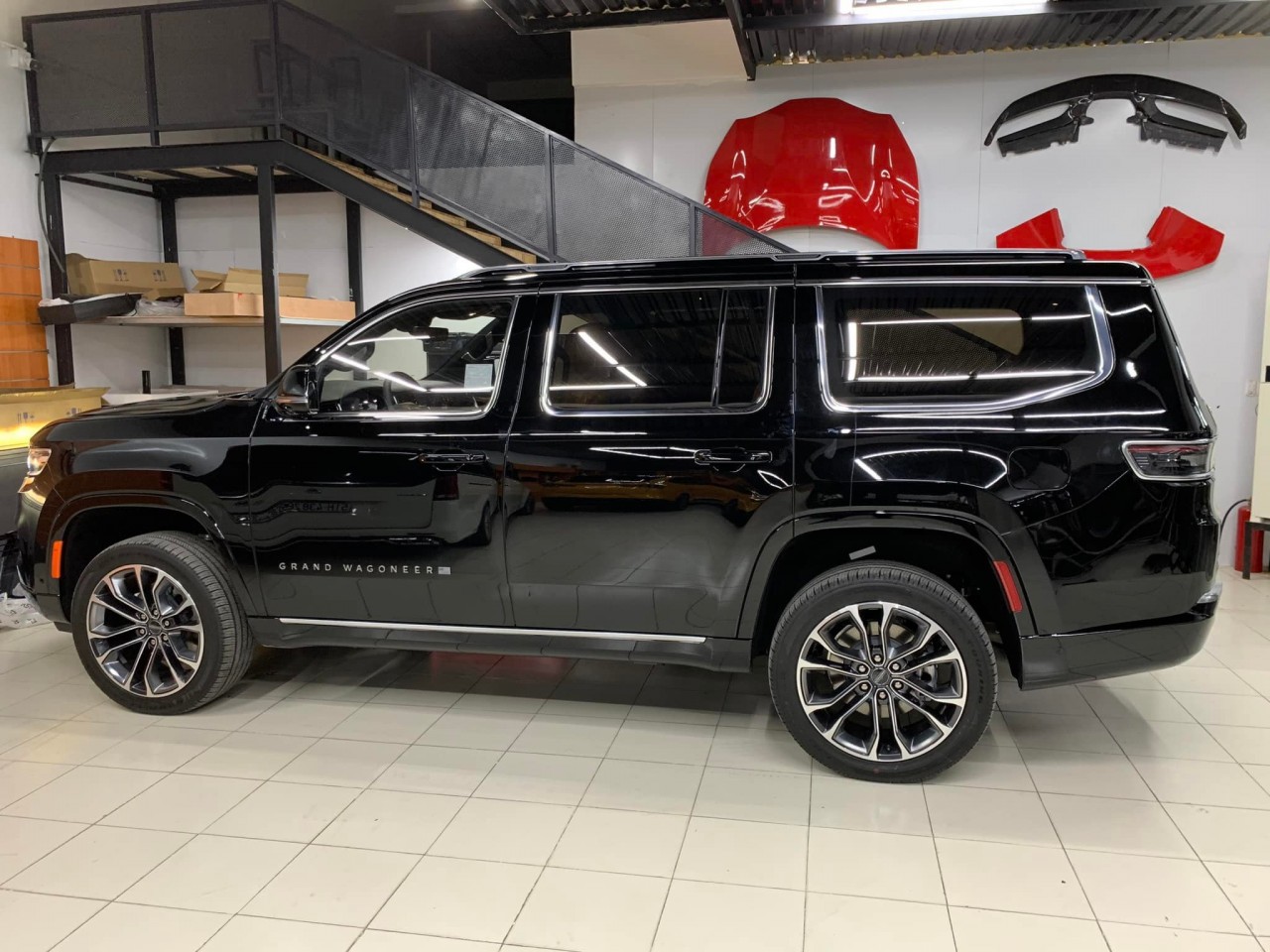 Jeep Grand Wagoneer 2022 âm thầm có mặt tại Việt Nam Jeep Grand Wagoneer 2022 âm thầm có mặt tại Việt Nam