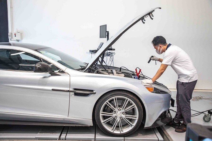 Aston Martin triển khai dịch vụ cứu hộ khẩn cấp Aston Martin triển khai dịch vụ cứu hộ khẩn cấp