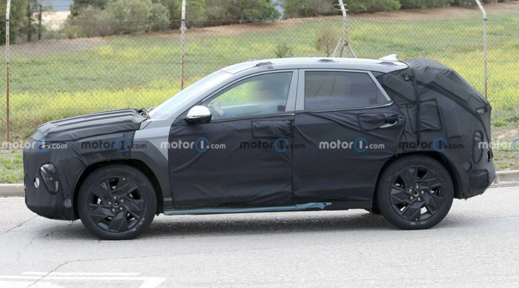Hyundai Kona 2023 lộ diện thiết kế mới Hyundai Kona 2023 lộ diện thiết kế mới