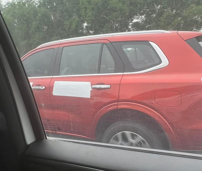Bắt gặp Ford Everest 2022 'không che' chạy thử tại Hà Nội Bắt gặp Ford Everest 2022 'không che' chạy thử tại Hà Nội