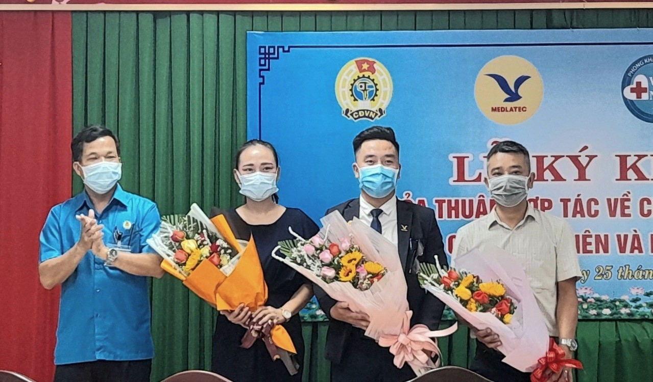 Hơn 6,1 tỉ đồng chăm lo phúc lợi cho đoàn viên, người lao động Hơn 6,1 tỉ đồng chăm lo phúc lợi cho đoàn viên, người lao động