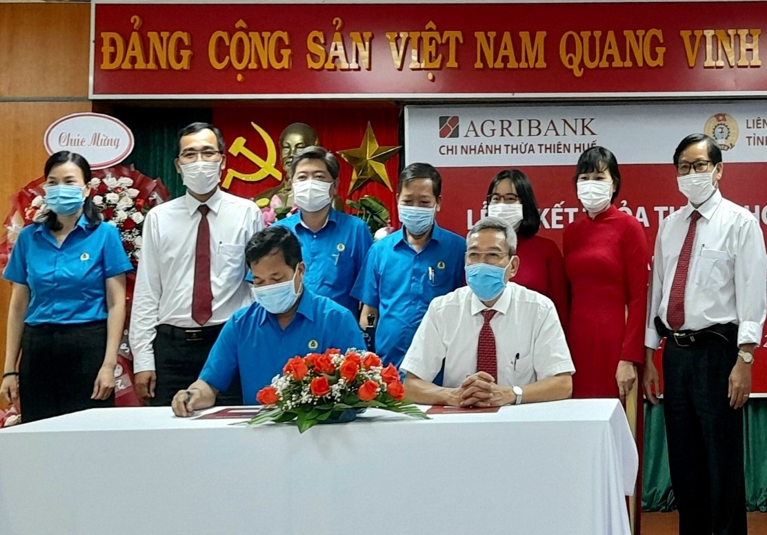 Hơn 6,1 tỉ đồng chăm lo phúc lợi cho đoàn viên, người lao động Hơn 6,1 tỉ đồng chăm lo phúc lợi cho đoàn viên, người lao động