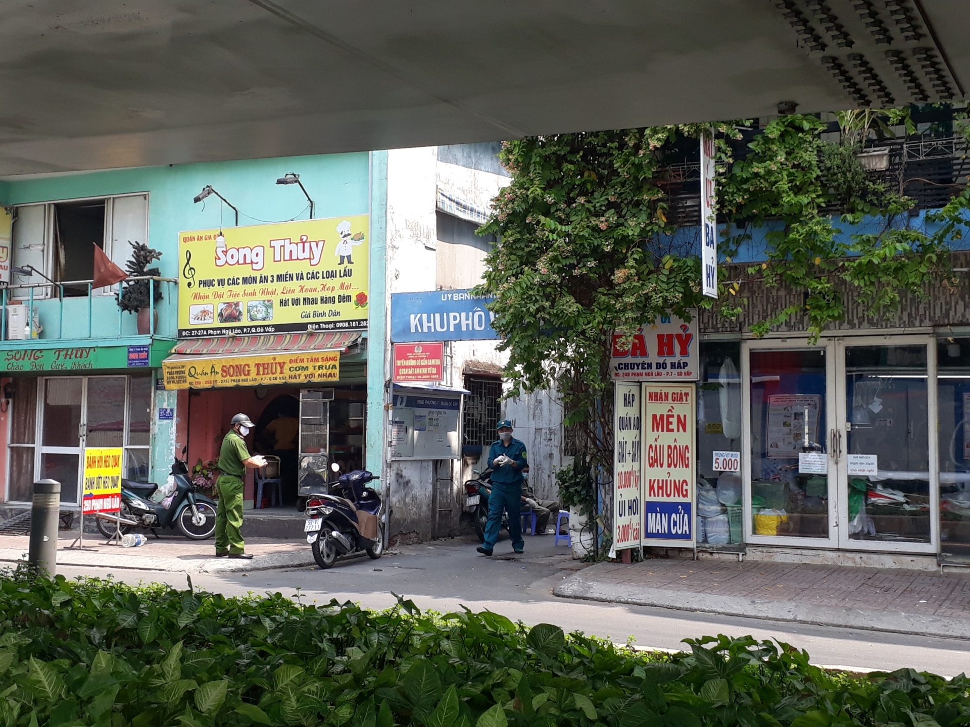 Bỏ trốn khỏi khu vực cách ly có thể bị phạt từ 1-12 năm tù Bỏ trốn khỏi khu vực cách ly có thể bị phạt từ 1-12 năm tù