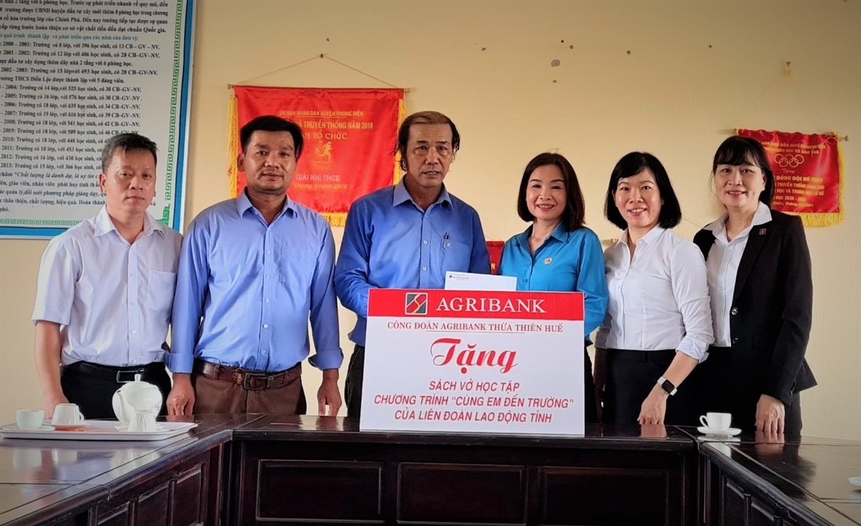 Hơn 6,1 tỉ đồng chăm lo phúc lợi cho đoàn viên, người lao động Hơn 6,1 tỉ đồng chăm lo phúc lợi cho đoàn viên, người lao động