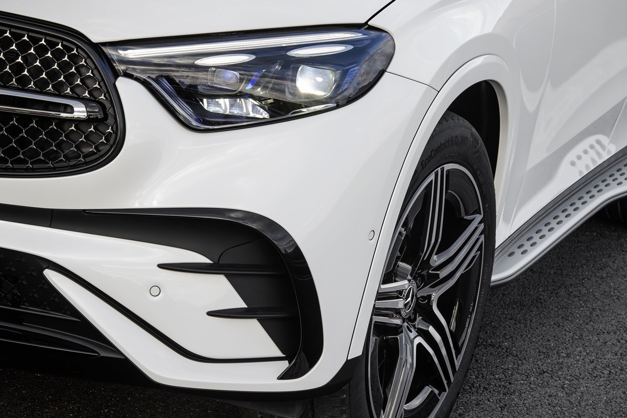 Ra mắt Mercedes-Benz GLC hoàn toàn mới Ra mắt Mercedes-Benz GLC hoàn toàn mới