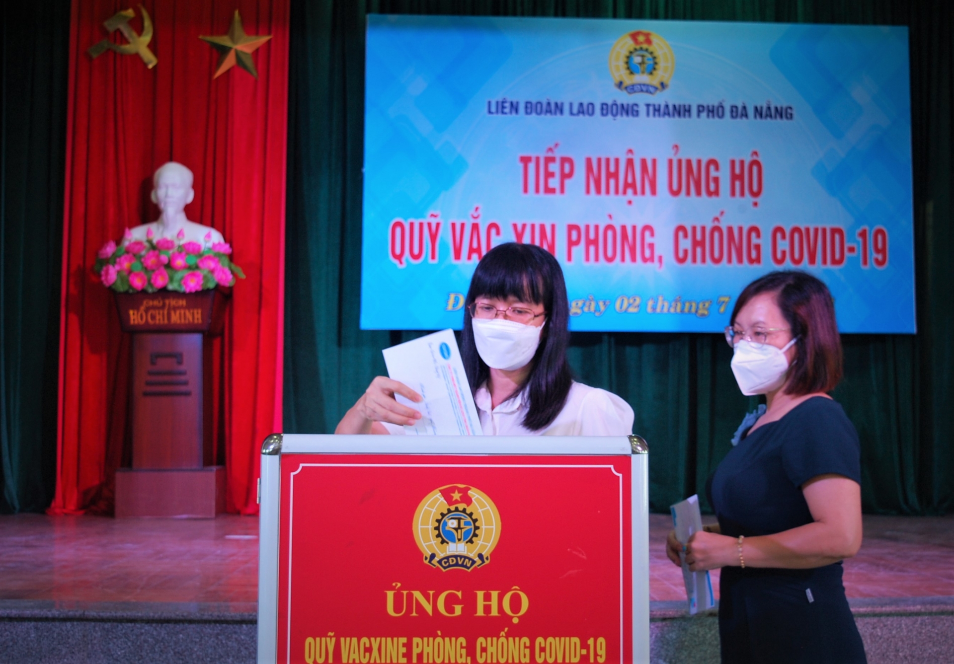 LĐLĐ TP Đà Nẵng ủng hộ hơn 2,6 tỷ đồng vào quỹ "Vaccine cho công nhân"