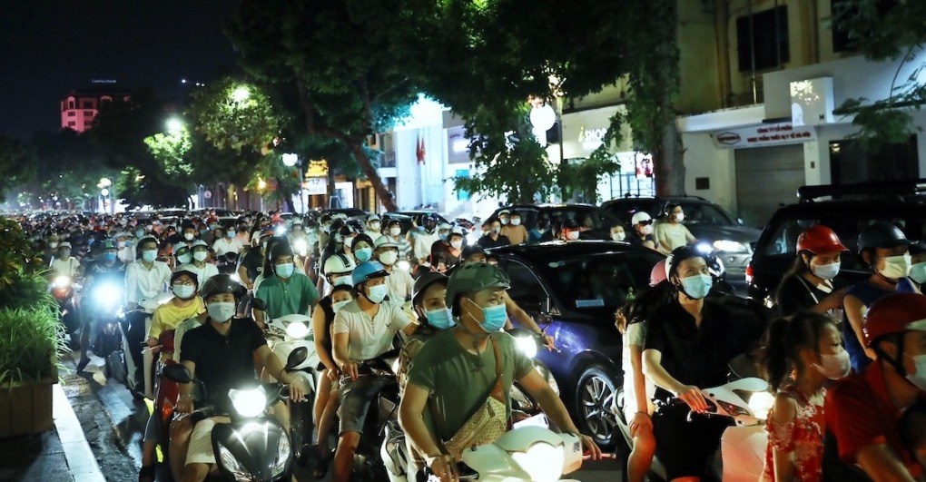 Phép thử “giật cục” đêm Trung thu Hà Nội Phép thử “giật cục” đêm Trung thu Hà Nội
